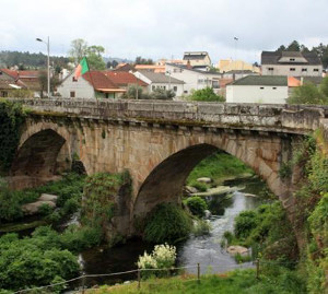 Ponte sobre o Rio Távora